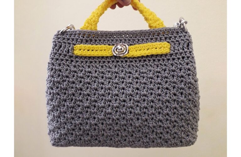 Crocheting the Giada Bag