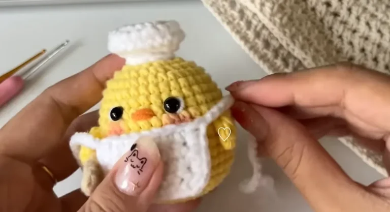 Crochet a Charming Michelin Chef Chicken: A Fun Project for Beginners & Beyond!