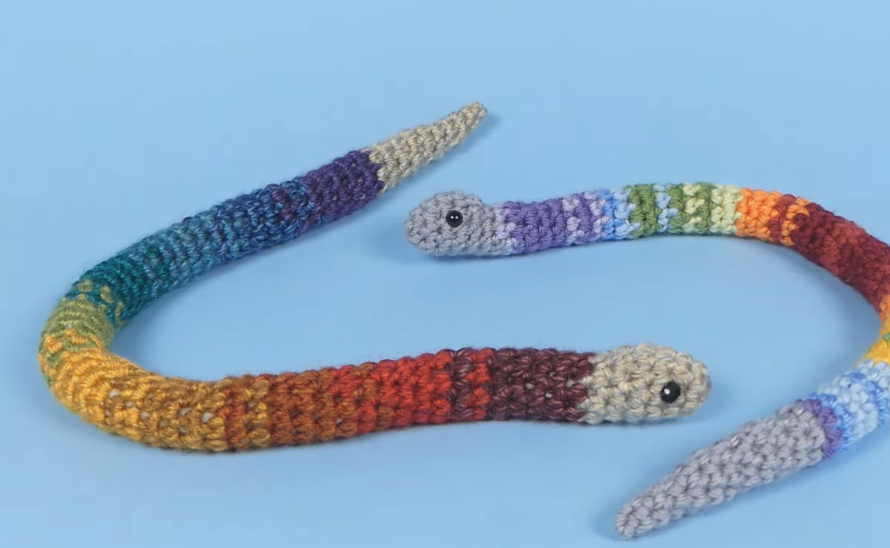 Easy Crochet Snake Pattern – Beginner-Friendly Amigurumi Tutorial