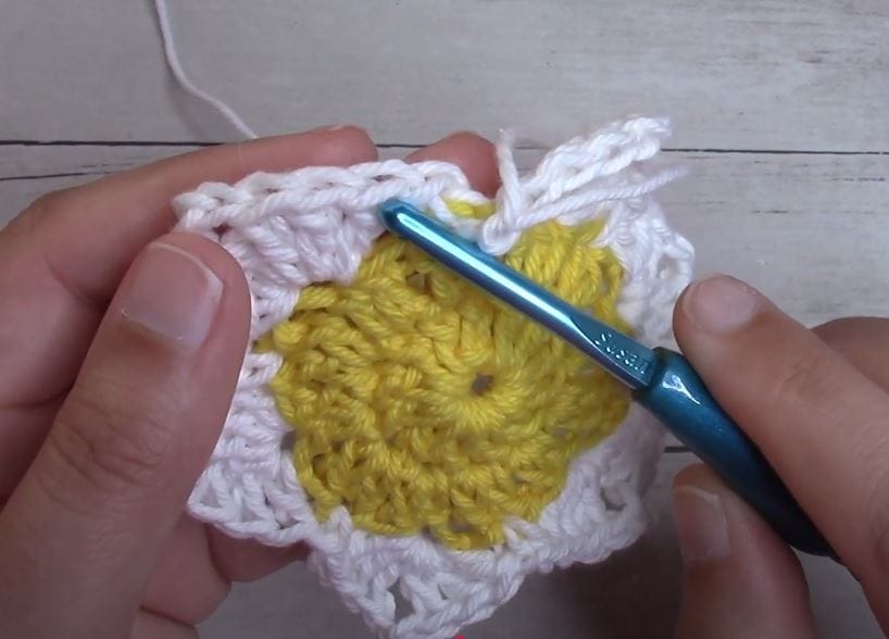 Easy Crochet Mother’s Day Gift Card Holder