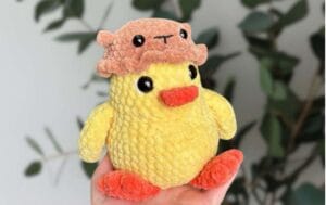 Adorable Chubby Duck with Bear Hat: Free Crochet Pattern for Beginners