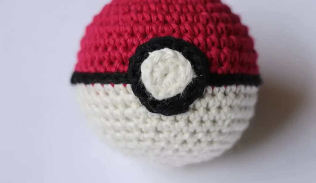 pokeball crochet pattern: Crochet a Plush Poké Ball: A Step-by-Step Guide!