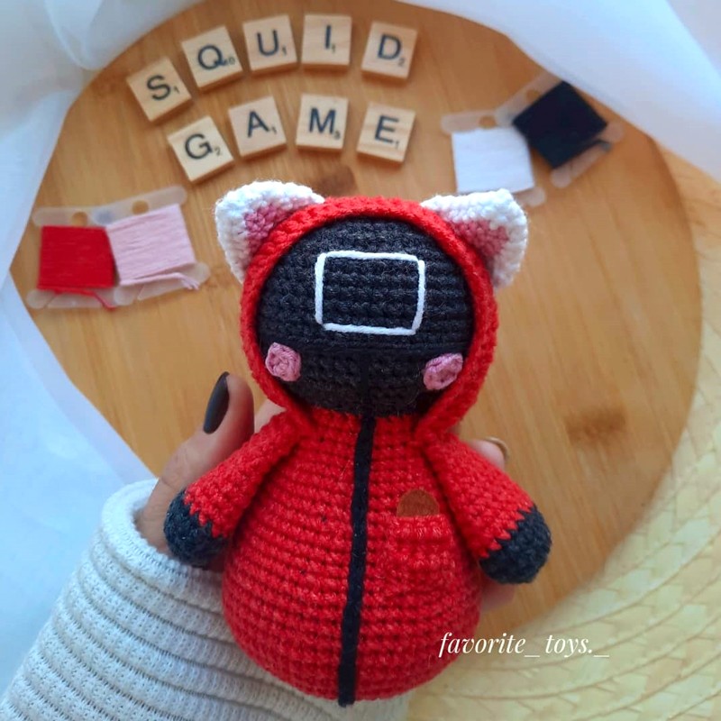 Make Your Own Squid Game Cat Amigurumi!