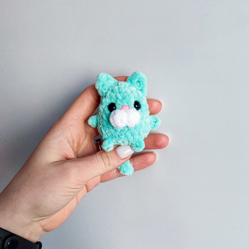 Free Crochet Pattern: Adorable Kitten Candy Amigurumi!
