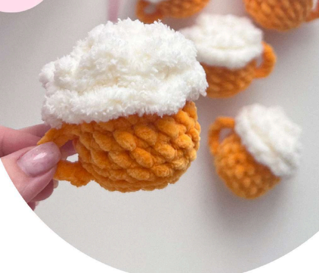 Crochet Your Own Beer Mug: Free Master-Class!