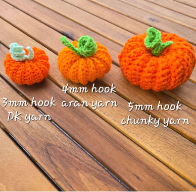 Crochet pumpkin seam joined