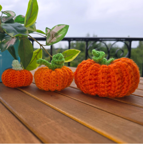 Crochet Delightful Mini Pumpkins For Fall!