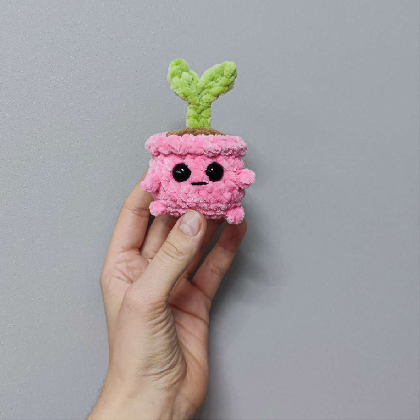 Free Pattern: Adorable Crocheted Plant in a Pot