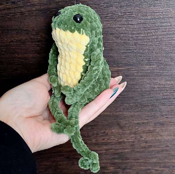 Free Adorable Crochet Frog Amigurumi Pattern