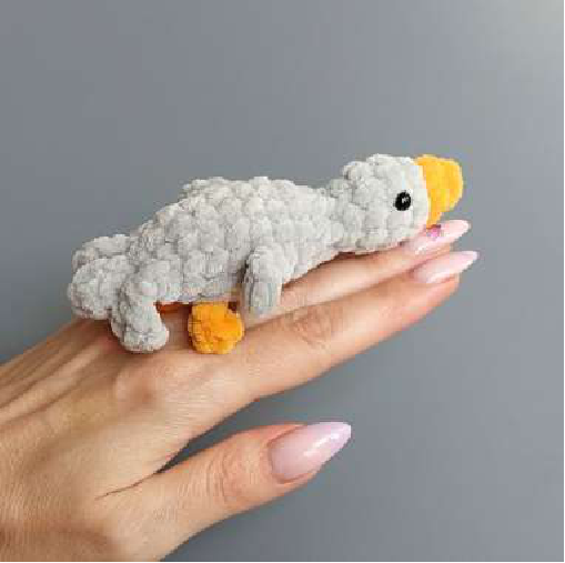 Make This Adorable Free Gosling Amigurumi