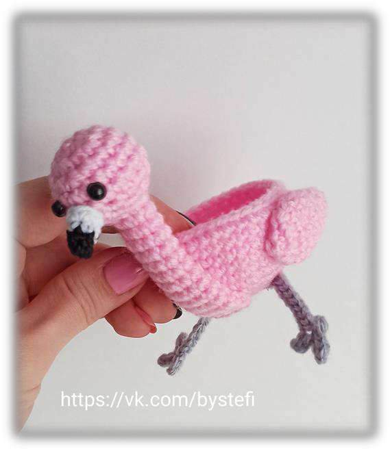 Crochet flamingo finished