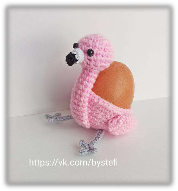 Another view of the finished flamingo