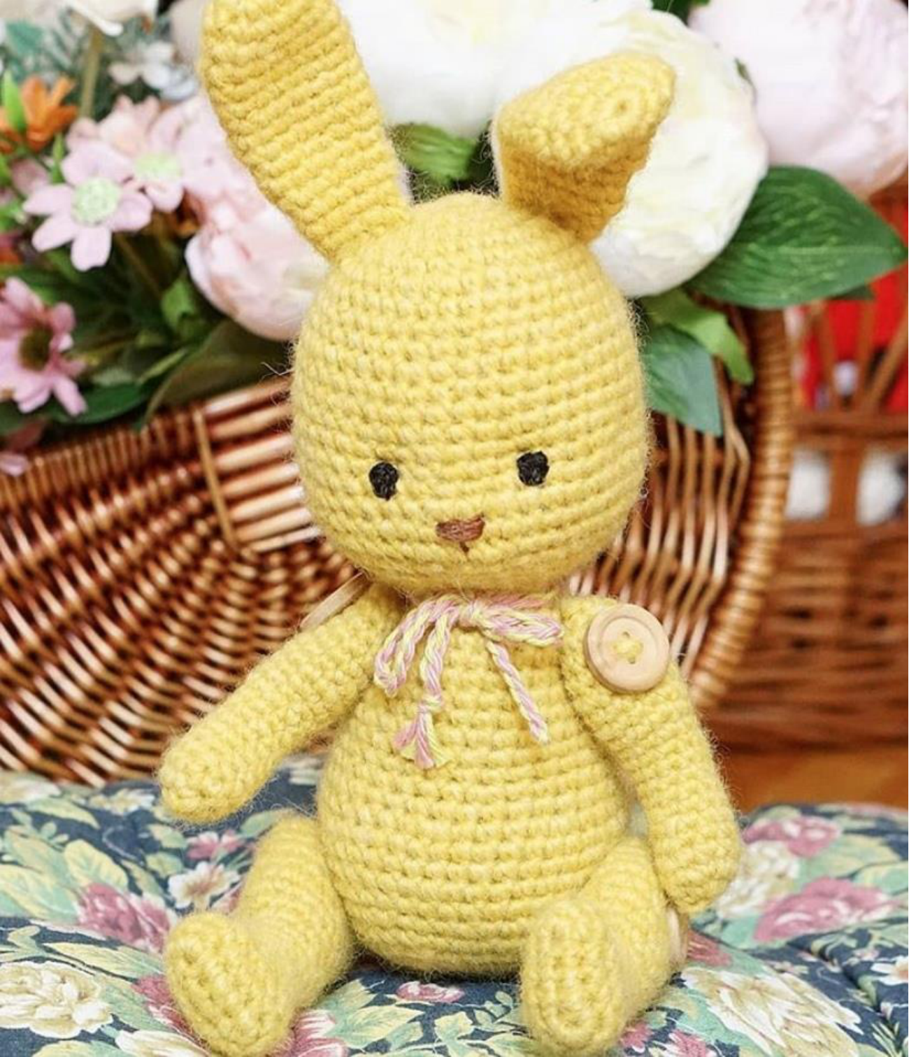 Make This Adorable Amigurumi Easter Bunny!