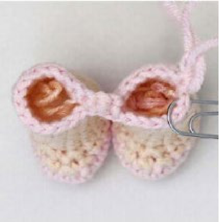 Crochet doll body with arms joined