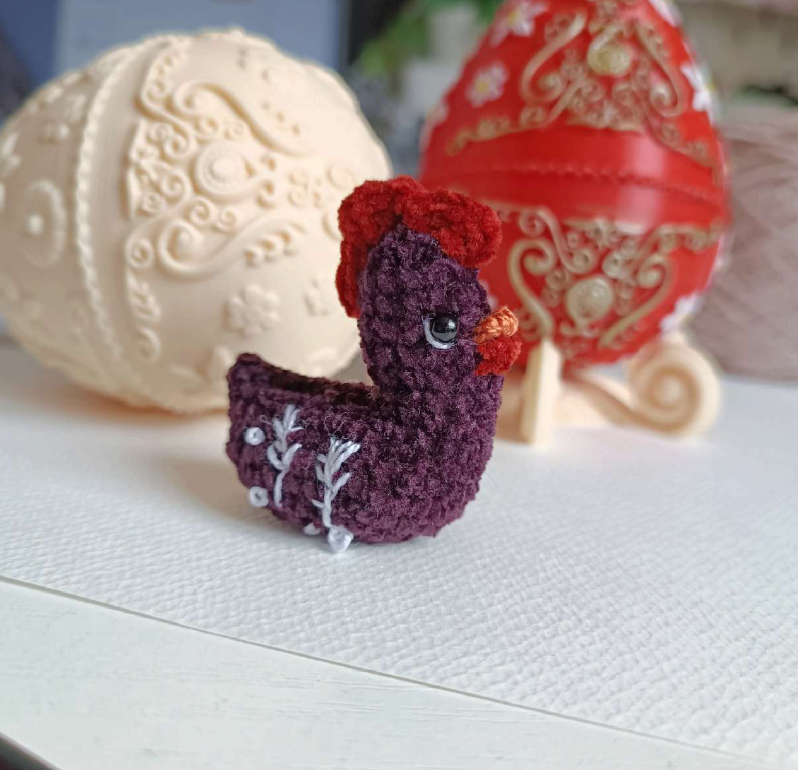 Turn Yarn Scraps Into Adorable Crochet Curio!