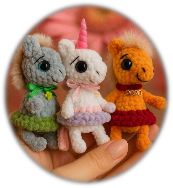 Pink Igogoshka crochet horse with decorations