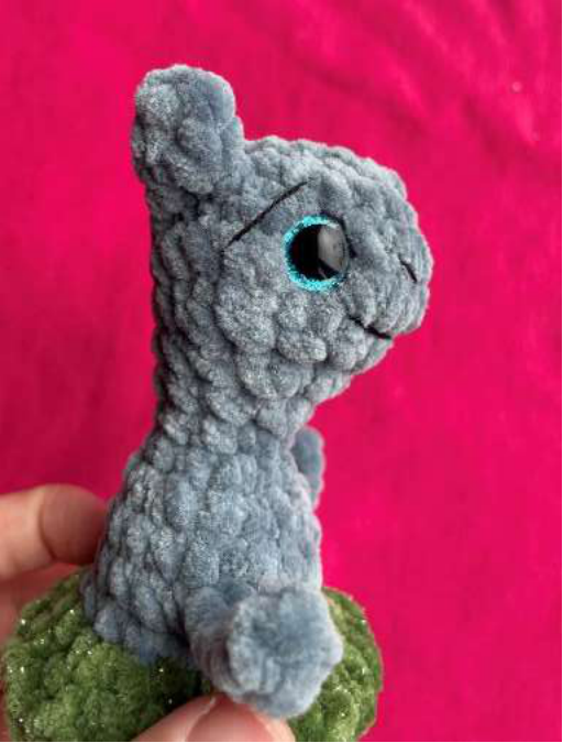 Igogoshka crochet toy with face sculpting