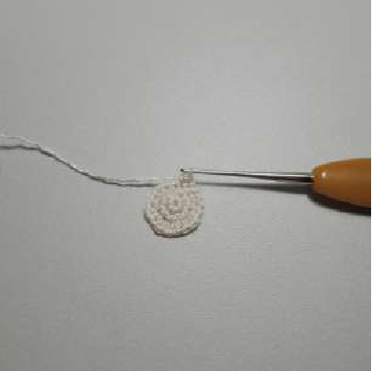 Attaching the second leaf