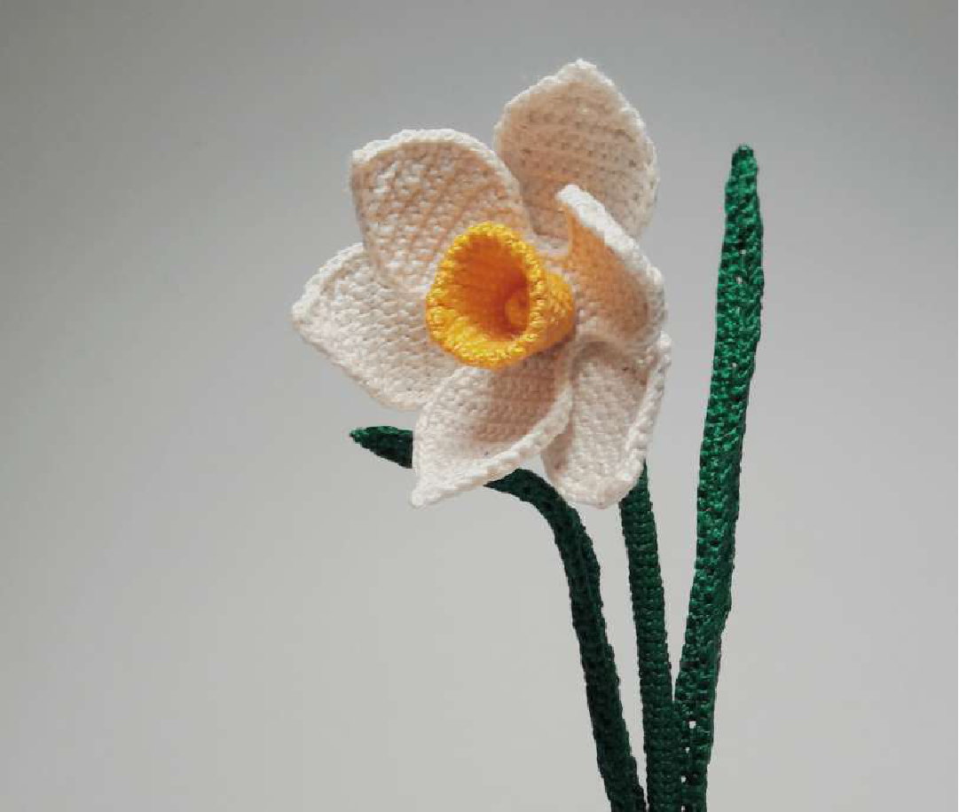 Stunning Crochet Daffodil Flower: Free Pattern