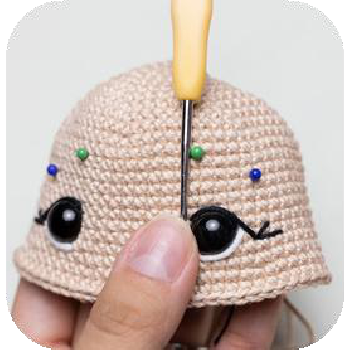 Another view of cinched eyes