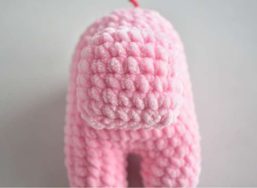 Crocheting the backpack for the cosmonaut