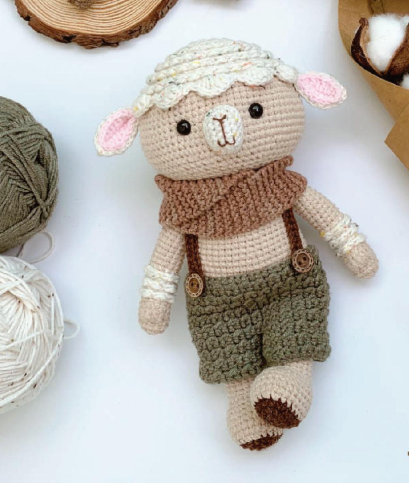 Crochet Little Lamb Amigurumi Pattern