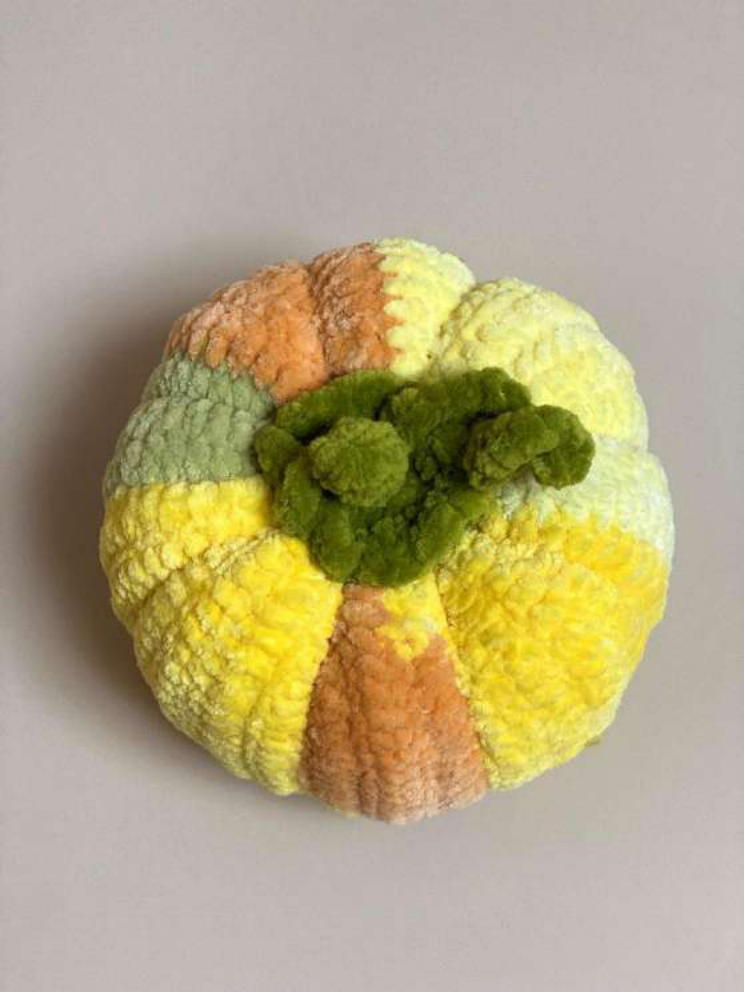 Top stem with ruffled edge