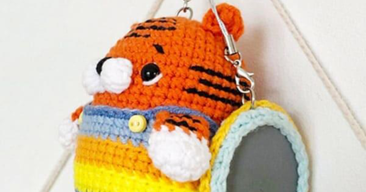 Roar-some Fun: Crochet Your Tiger Keychain!