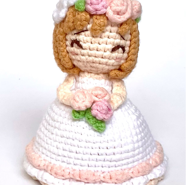 REVERSIBLE FLOWER BOUQUET & BRIDE AMIGURUMI